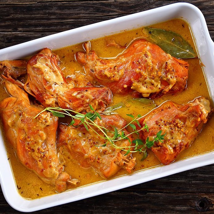 骨付きうさぎのトマトシチュー